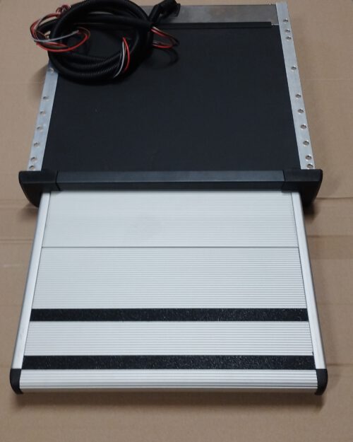 Elektrische Trittstufe Thule Slide-Out Step G2 12V  400 aluminium – B-Ware!